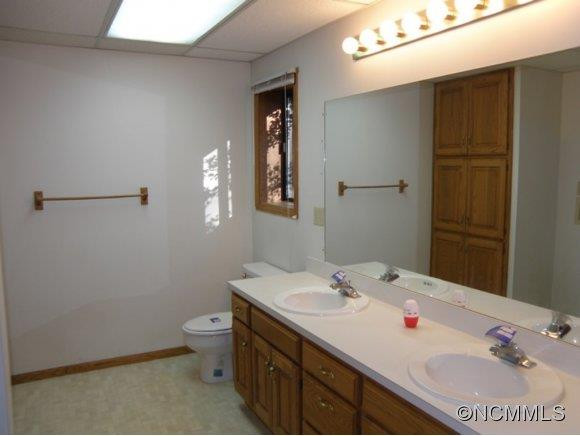 217 Sheneman - Photo 17