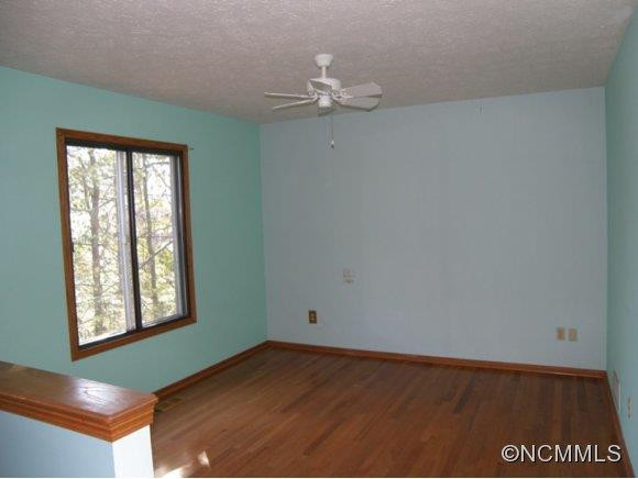 217 Sheneman - Photo 4