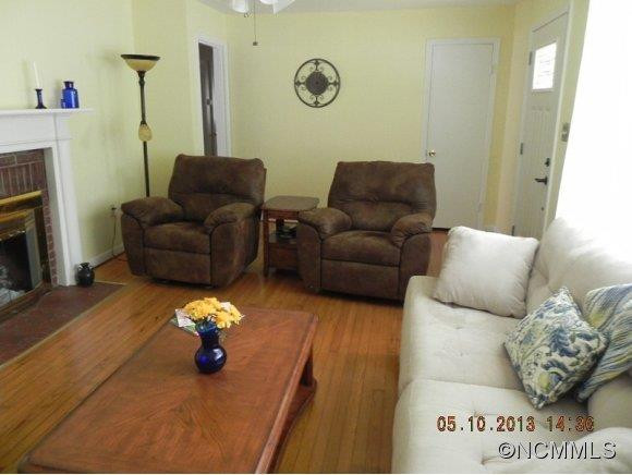 331 Edwards Street - Photo 2