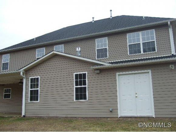 319 Wildbriar Rd - Photo 2