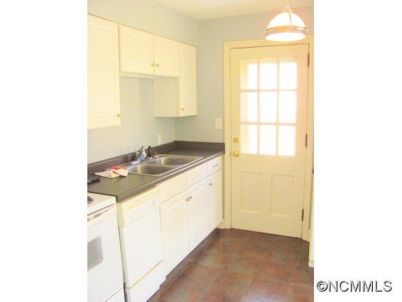 28 Adams - Photo 2