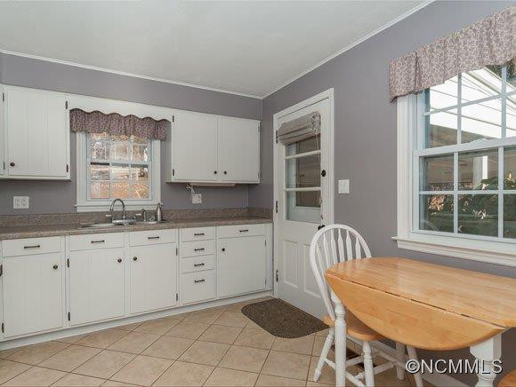 215 Northeast Ave - Photo 3