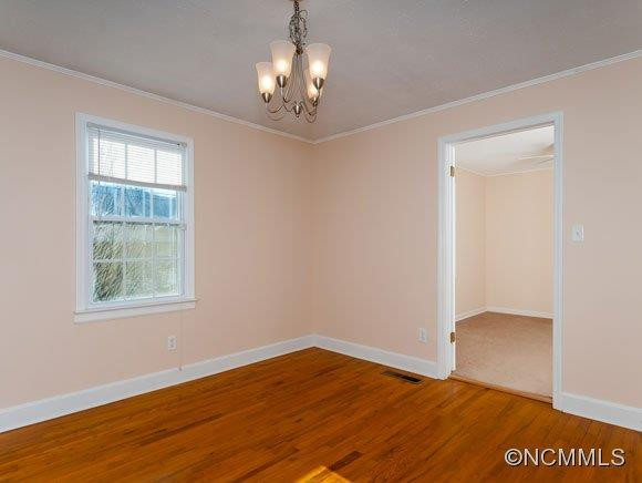 215 Northeast Ave - Photo 5