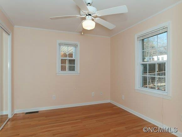 215 Northeast Ave - Photo 6