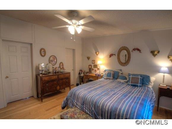 180 Hezzie Drive - Photo 17