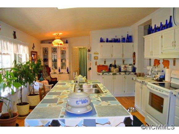 180 Hezzie Drive - Photo 10