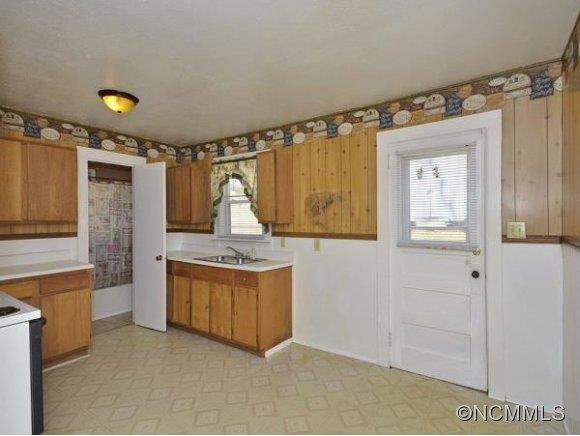 620 NORTH MORGAN BRANCH RD. - Photo 3