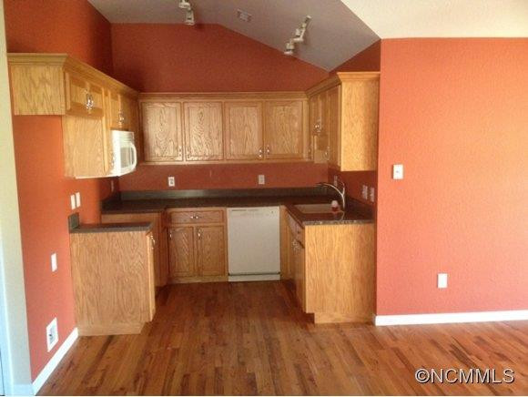878 Cascade Lake Rd - Photo 3