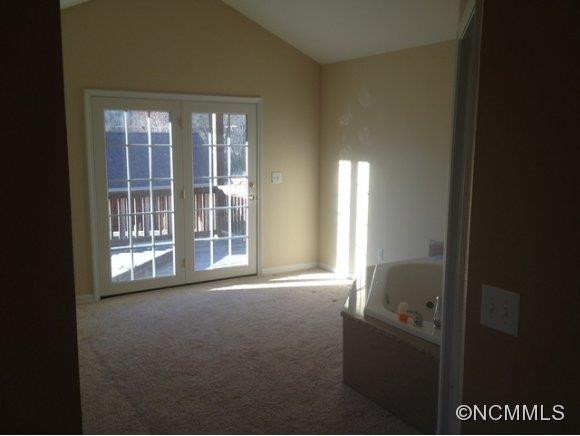 878 Cascade Lake Rd - Photo 4