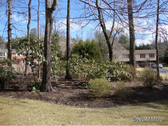 215 Shannon Road - Photo 15