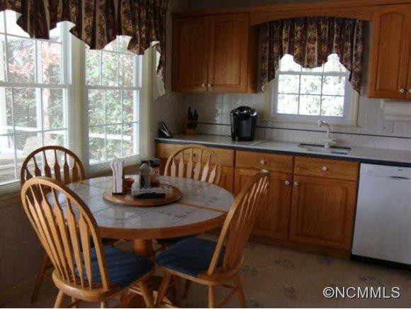 215 Shannon Road - Photo 9