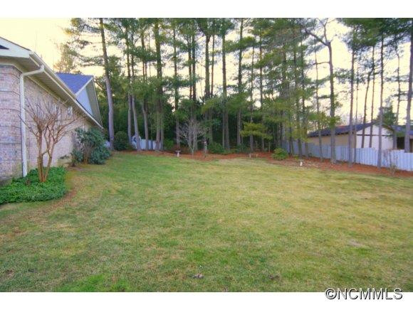 919 Kanuga Road - Photo 13