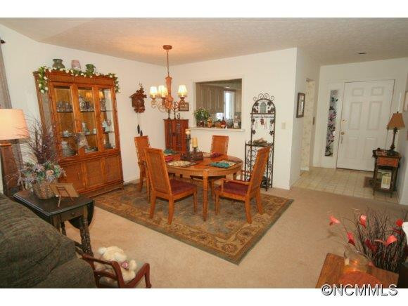 919 Kanuga Road - Photo 3