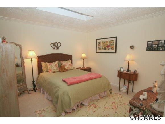 919 Kanuga Road - Photo 9