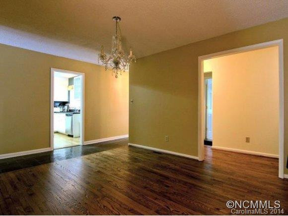 528 Crowfields Lane - Photo 5