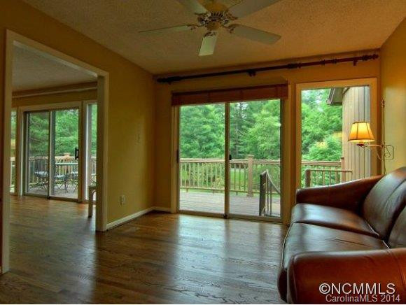 528 Crowfields Lane - Photo 6