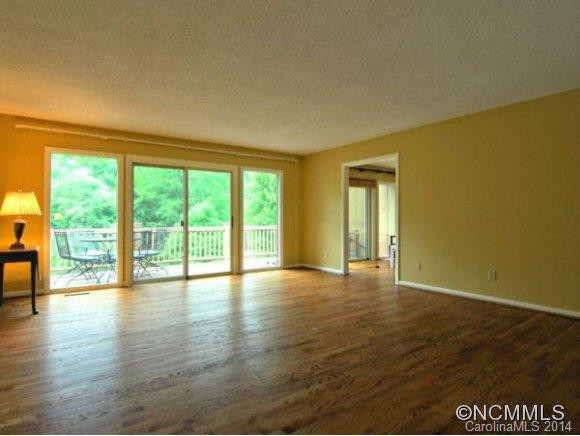 528 Crowfields Lane - Photo 7
