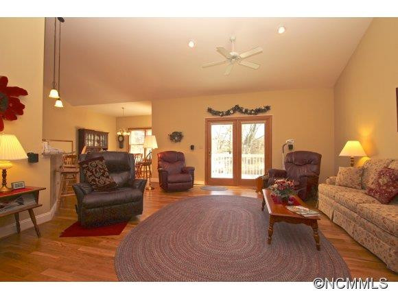 40 Kelly Lane - Photo 8
