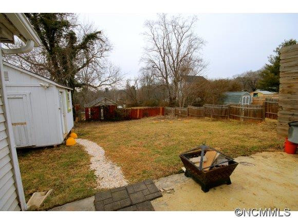95 Unaka Ave - Photo 17