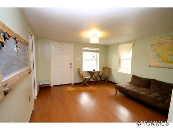 95 Unaka Ave - Photo 5