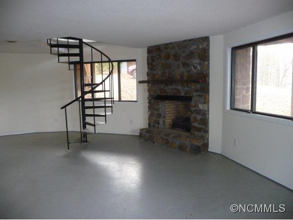 3944 NEW LEICESTER HIGHWAY - Photo 11