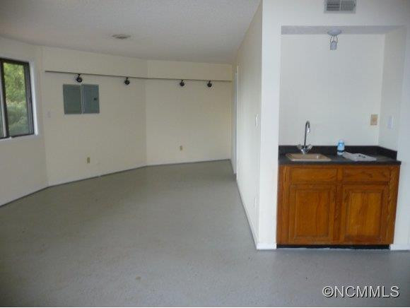 3944 NEW LEICESTER HIGHWAY - Photo 12