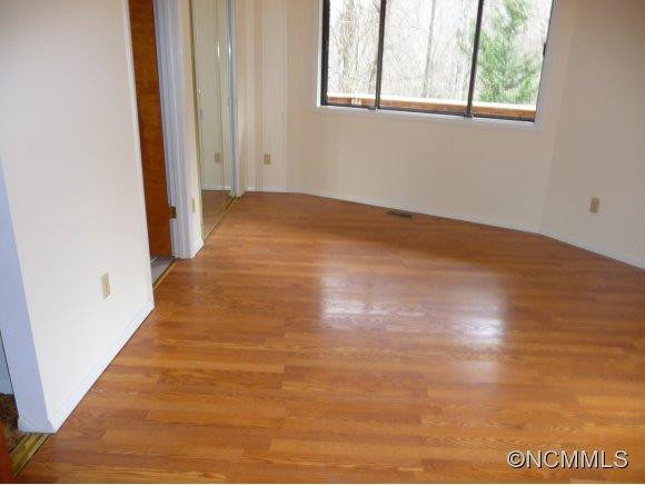 3944 NEW LEICESTER HIGHWAY - Photo 9