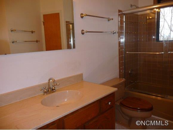 3944 NEW LEICESTER HIGHWAY - Photo 10