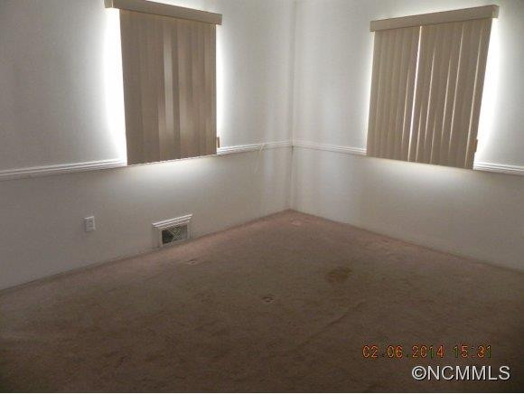 229 Westwood Drive - Photo 10