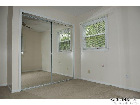 32 Debra Lane - Photo 11