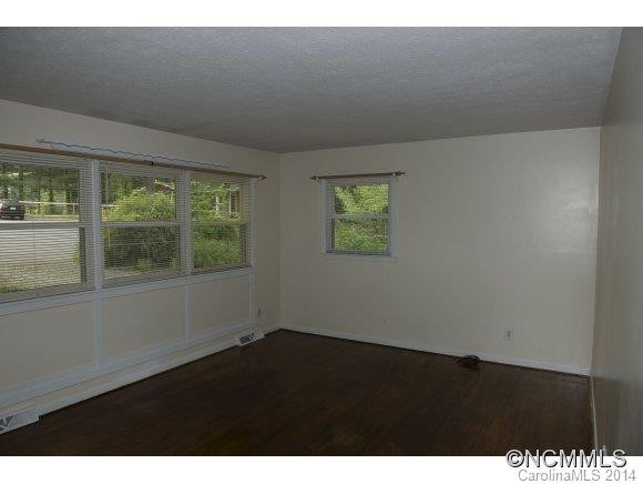32 Debra Lane - Photo 16