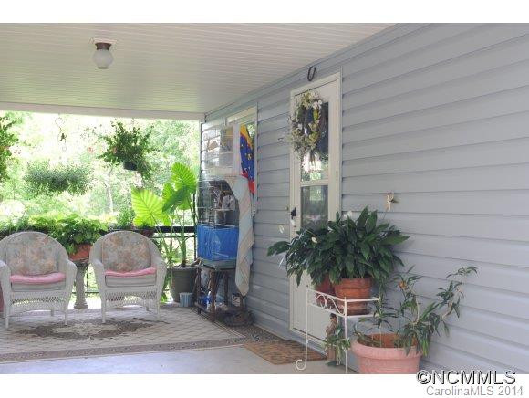 32 Debra Lane - Photo 18