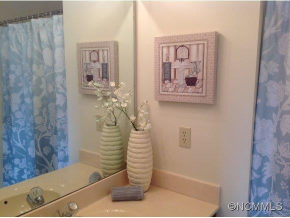 4805 Breakers Lane - Photo 17