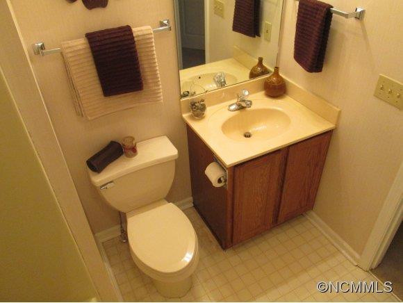 4805 Breakers Lane - Photo 18