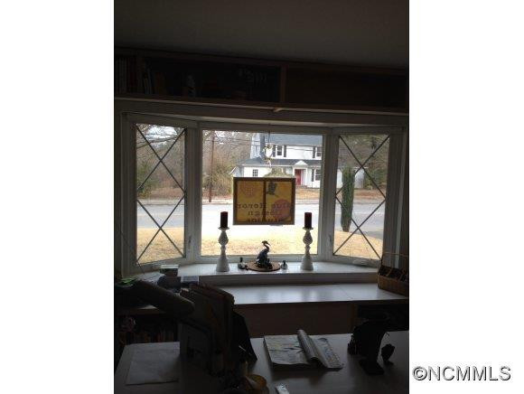 144 Kenilworth Rd - Photo 2