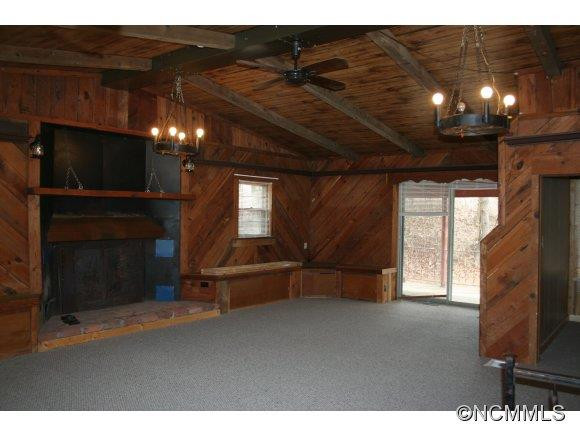 15 Jane Moore Drive - Photo 2