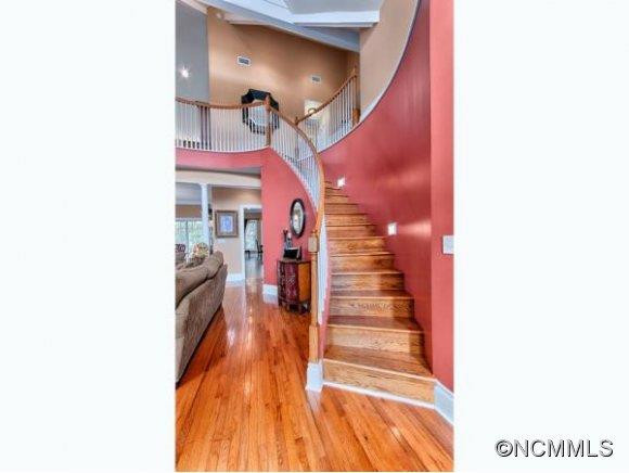 104 ALARON DR. - Photo 2