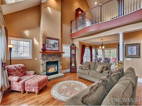 104 ALARON DR. - Photo 3