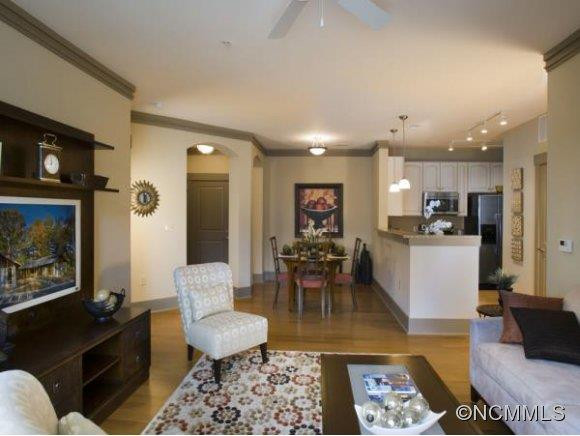 5 FARLEIGH ST #B03 - Photo 12