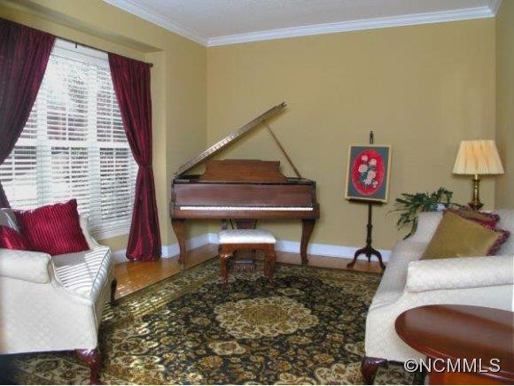 21 HUNTINGTON CHASE DRIVE - Photo 2