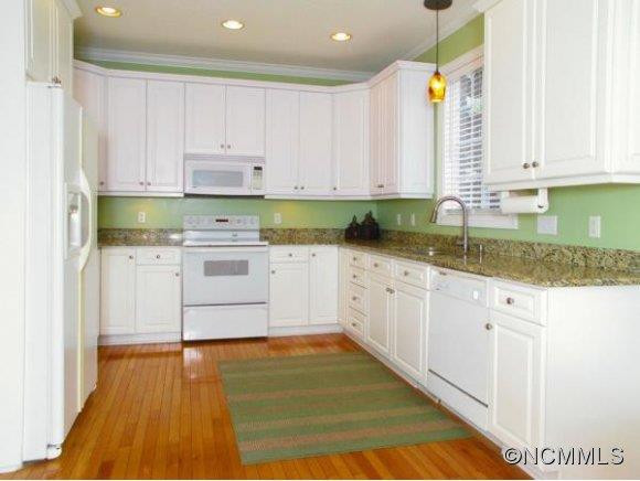 21 HUNTINGTON CHASE DRIVE - Photo 4
