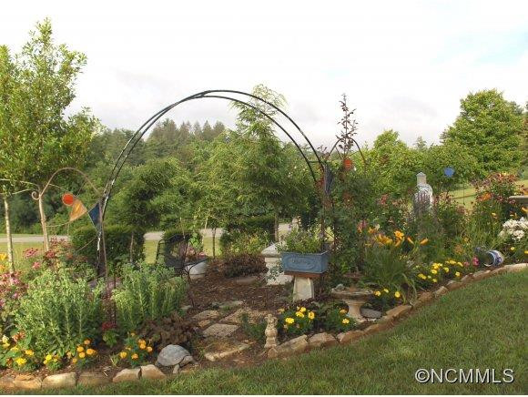 6 CHANTILLY PLACE - Photo 17