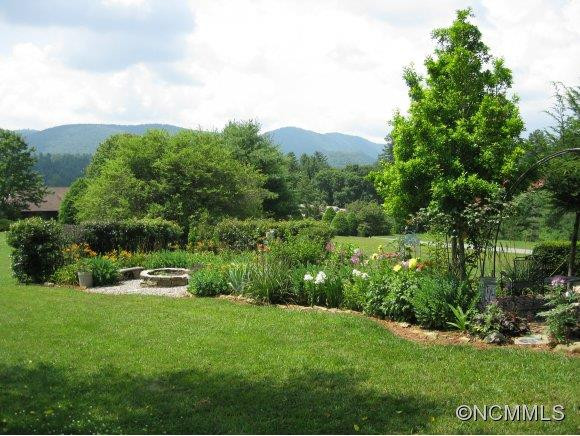 6 CHANTILLY PLACE - Photo 20