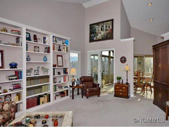 6 CHANTILLY PLACE - Photo 3