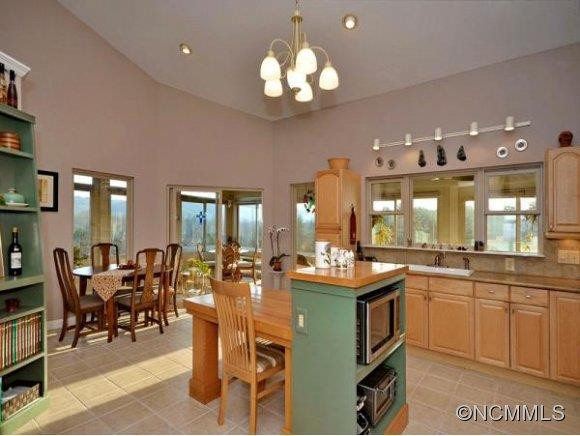 6 CHANTILLY PLACE - Photo 6