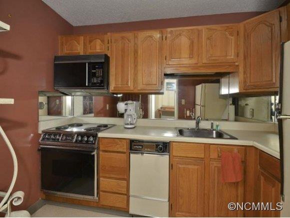647 TOWN MOUNTAIN RD #612 - Photo 3