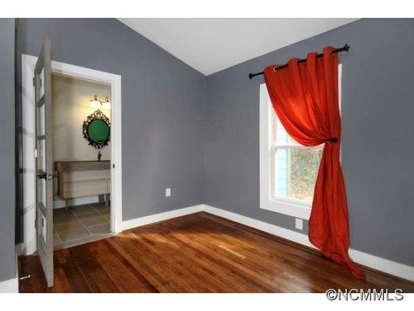 215 Summit Street - Photo 16
