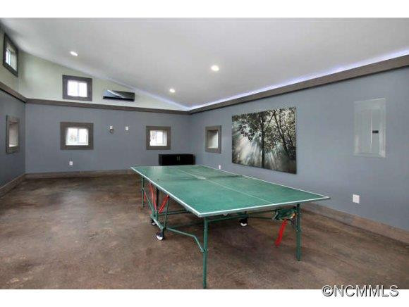 215 Summit Street - Photo 21