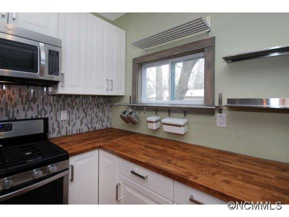 215 Summit Street - Photo 10