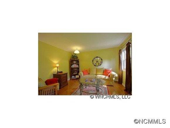 506 Fox Hollow Lane - Photo 8